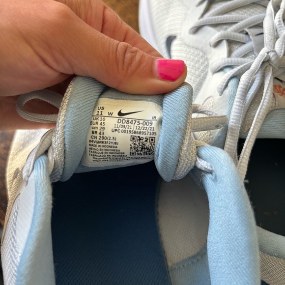 Nike Men’s 11W Revolution 6 Extra Wide Running Shoes Blue White Sneakers - Picture 8 of 8